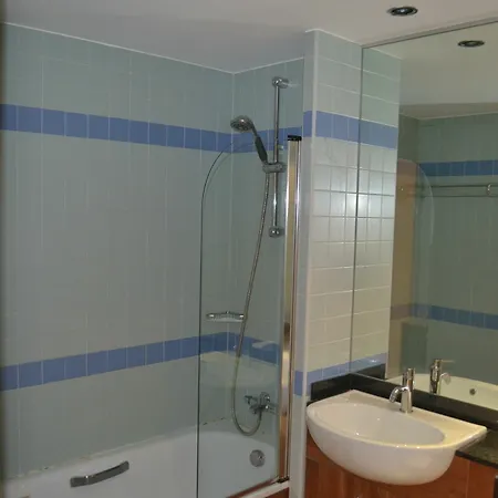 Hanover Dock Apartment *